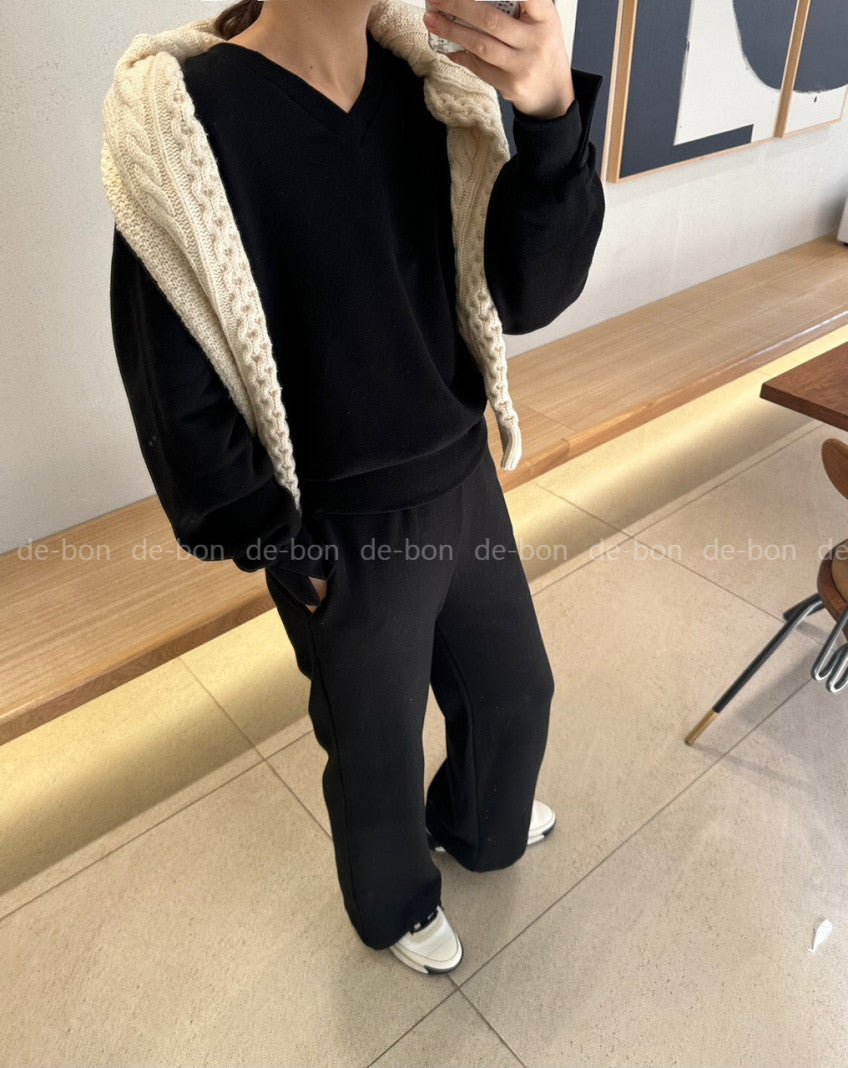 🤎 [노리타] 모카 브이 V넥 데일리 셋업 핏좋은 일자바지 탄탄면 77까지가능  | Mocha V-Neck Daily Set