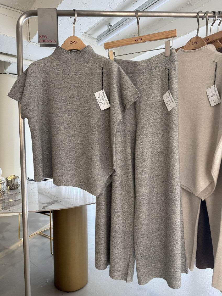 ✨ [PREMIUM LINE] 미네르바 캐시울 루즈핏 홀가먼트 울 100% 와이드 니트 팬츠 | Premium Wholegarment 100% Wool Wide Knit Pants