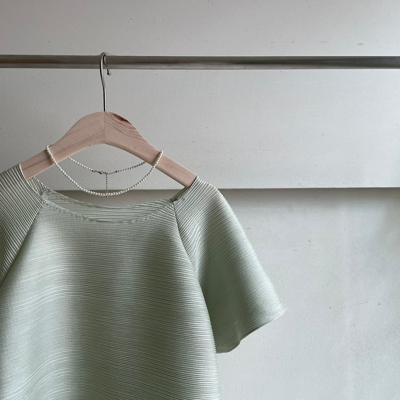 🌸독특한 디자인, Young디자인[77초 까지 예쁘게 가능]✨ 원더 플리츠 블라우스 | Wonder Pleats Blouse ✨🌿