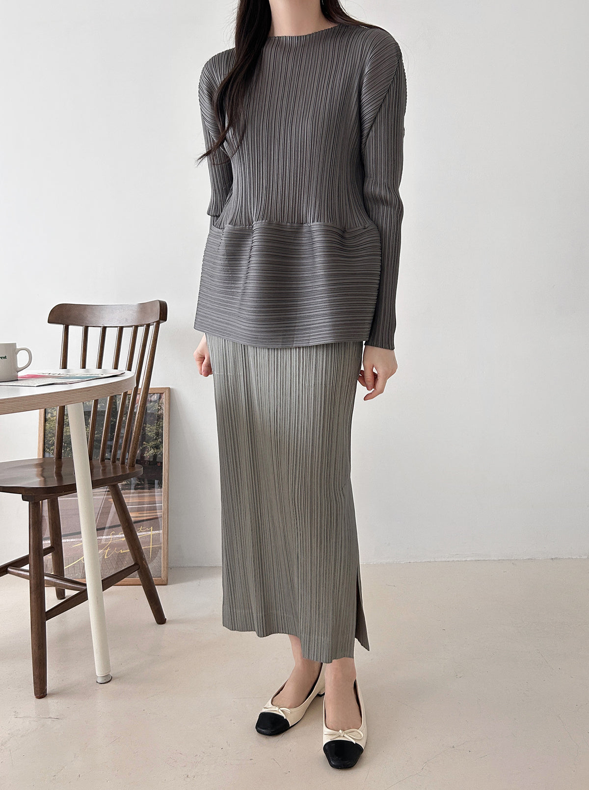 ✨ [플리츠] 샤이닝 볼륨 긴팔 티셔츠 | Shining Volume Pleated Top