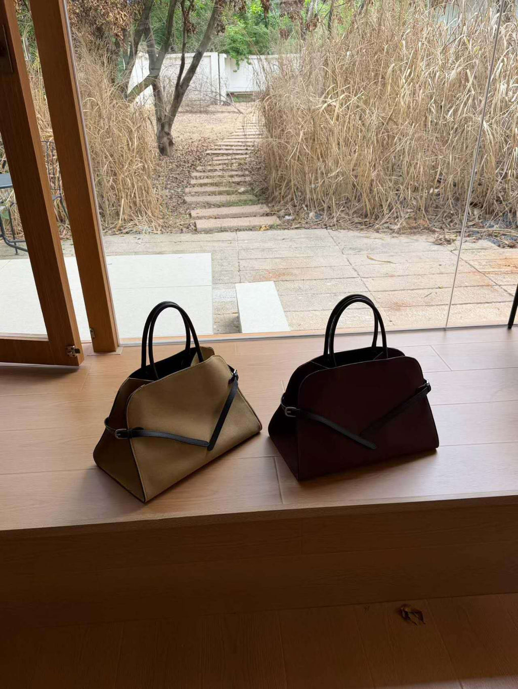 👜 [가을무드 캔버스] 더로* 마고 스타일 소가죽 배색 빅 토트백 | Canvas & Leather Margaux Style Large Tote Bag