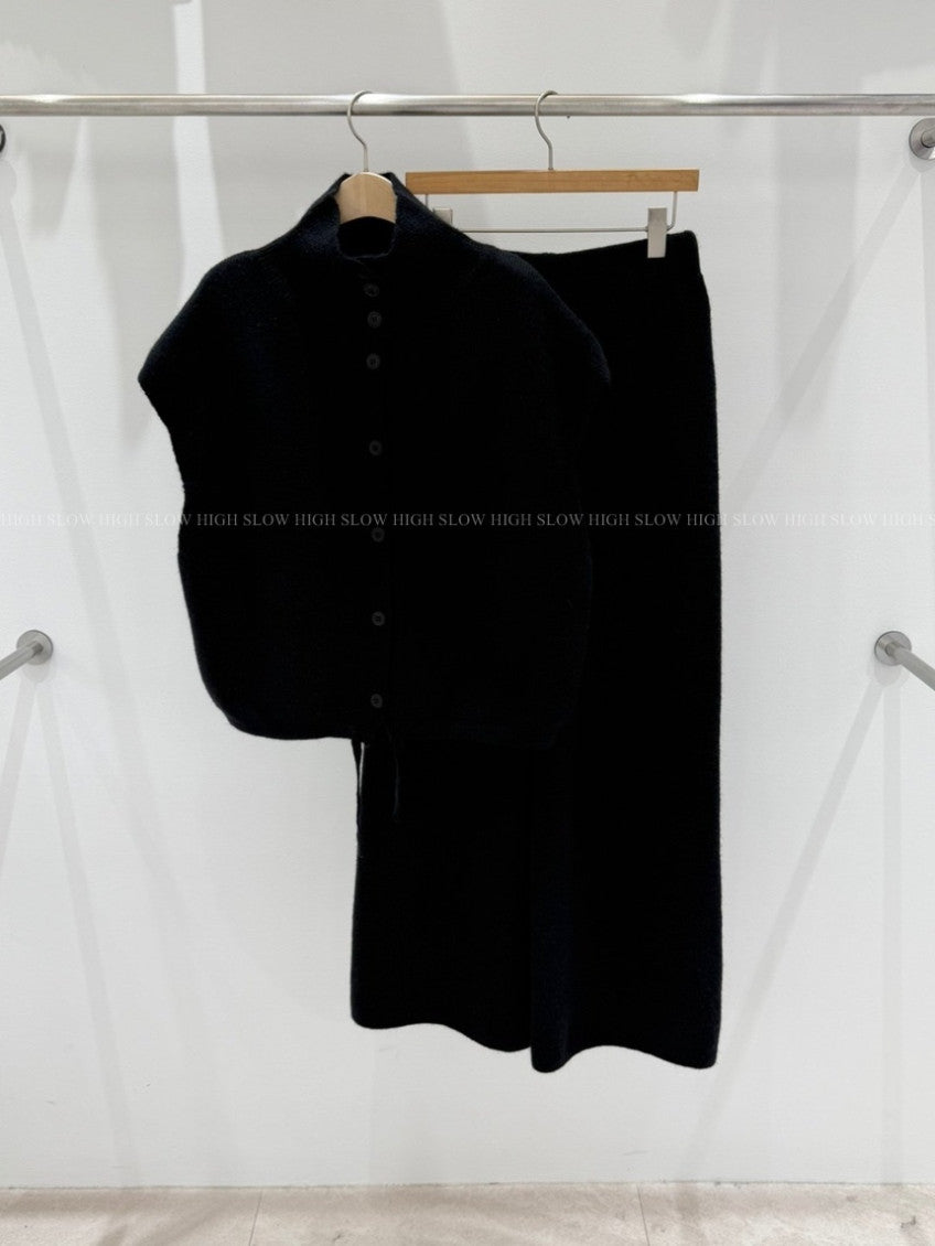 🧶 터틀하이넥 니트 베스트 & 와이드 팬츠 세트 | Turtleneck Knit Vest & Wide Pants Set