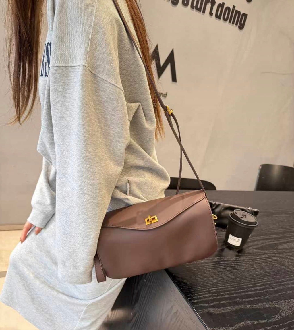 👜 [셀럽픽 · 소가죽] 발렌 무드 클래식 플랩 롱 숄더 크로스백 | Celebrity Style Genuine Leather Classic Flap Shoulder & Crossbody Bag