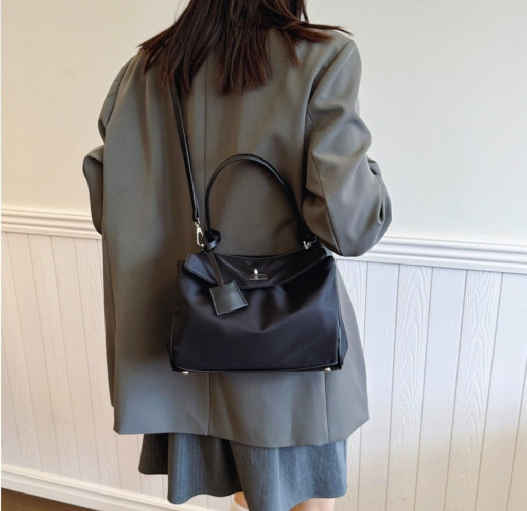 🔥[Hot Item]🔥 나일론 버클 장식 데일리 백 Nylon Buckle Daily Bag