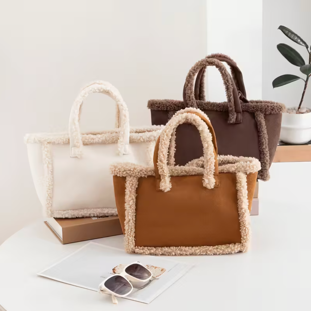 어그 스타일 퍼 토트백(Camel Color Only)/ UGG-Inspired Faux Fur Tote Bag | Cozy Winter Suede Crossbody