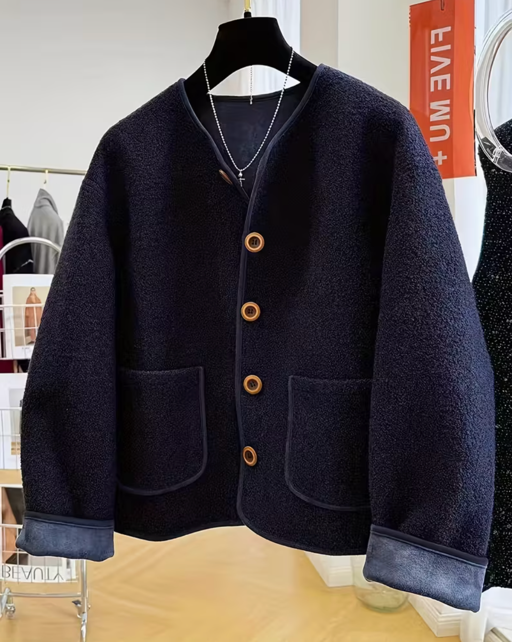 한국 스타일 부티 흐르는 뽀글이 양털 코지 데일리 자켓 (Navy)/ Stylish Korean-Style Cozy Fleece Mood Jacket | Soft Suede-Lined Premium Winter Outerwear