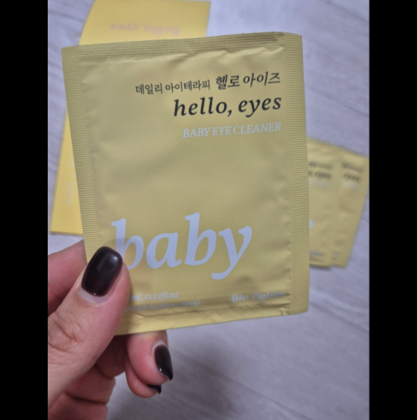 🇰🇷🙄눈건강/헬로아이즈 베이비 아이 클리너 30매입 — 아이부터 어른까지, 순면 눈가 세정 티슈 / HelloEyes Baby Eye Cleaner 30 Pads — Gentle Eyelid & Eye-Area Cleansing Wipes