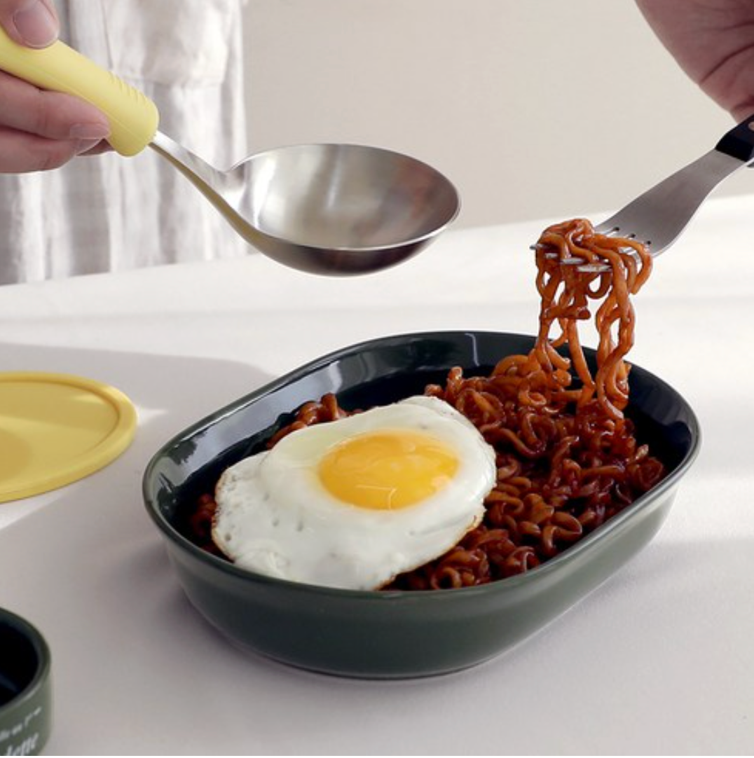 [재고털이 세일][이 가격에는 추가 재입고 없음]👍🏻전현무 국자👍🏻304 스테인리스 실리콘 핸들 + 전용 홀더 / Premium Stainless Ladle with Silicone Handle & Stand