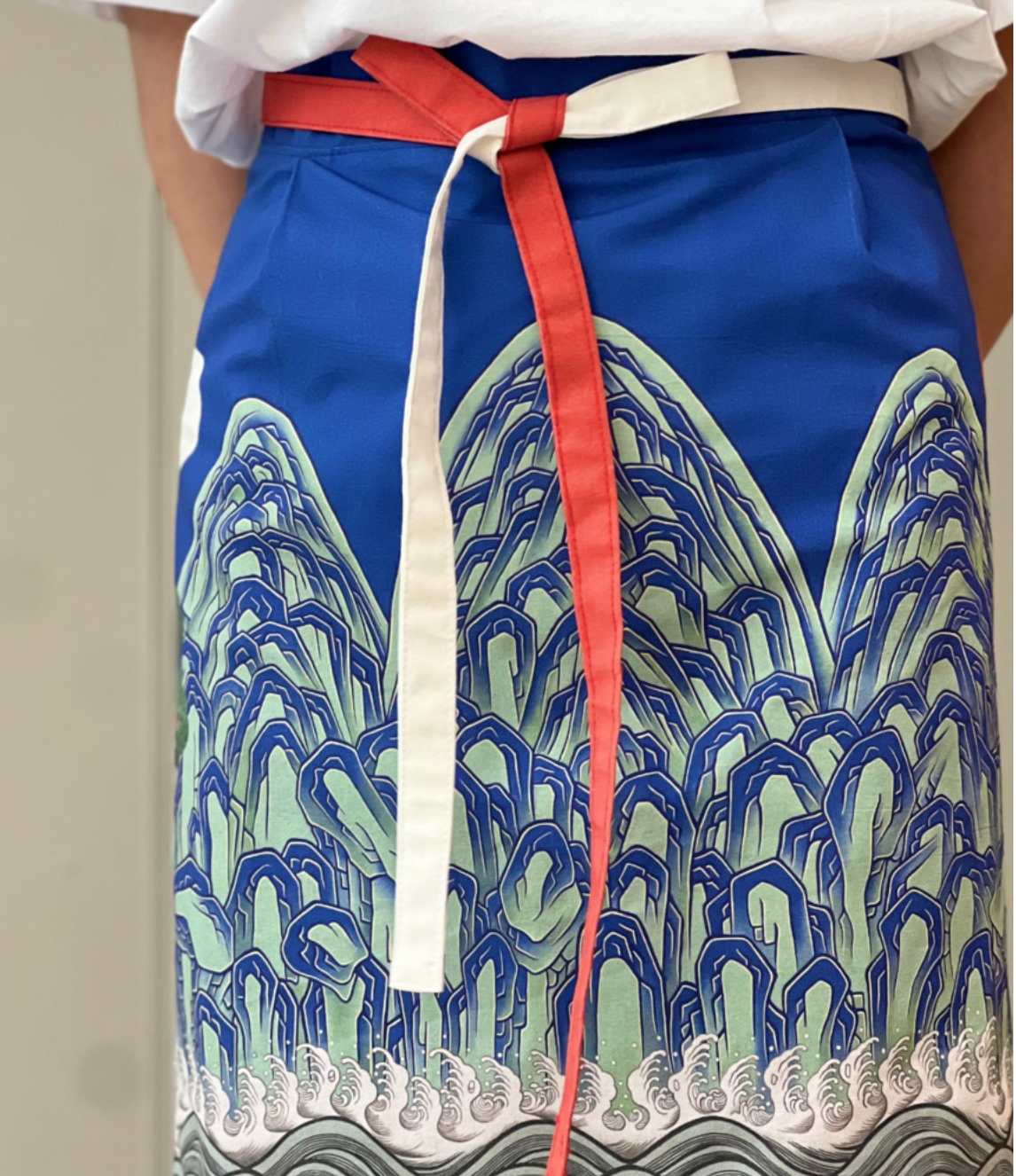 🇰🇷궁중화원 궁중화 일월오봉도 앞치마 Royal Palace Ilwolobongdo Apron