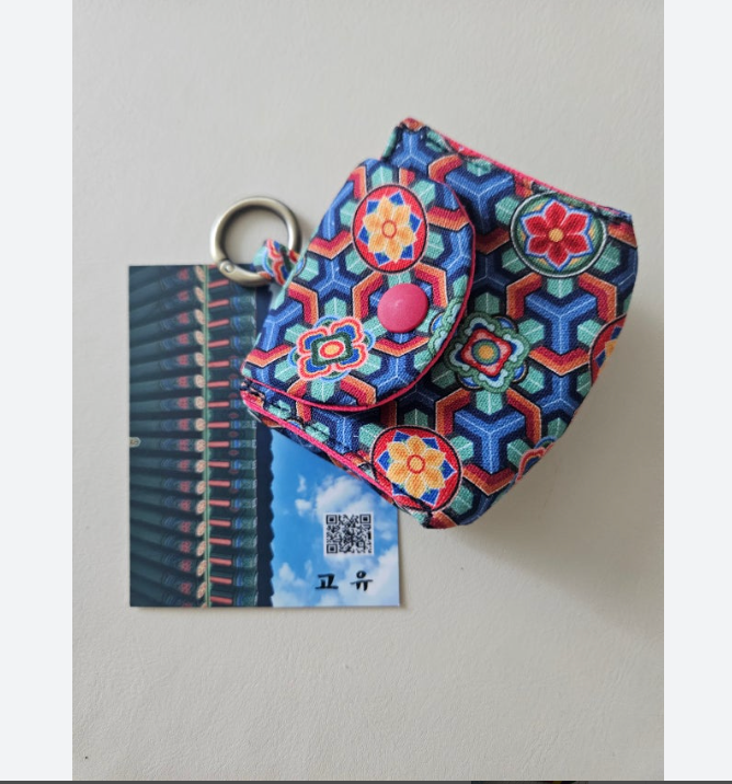 🇰🇷 🎧색동파우치 키링 에어팟 파우치 /Dancheong / Saekdong Linen AirPods Pouch