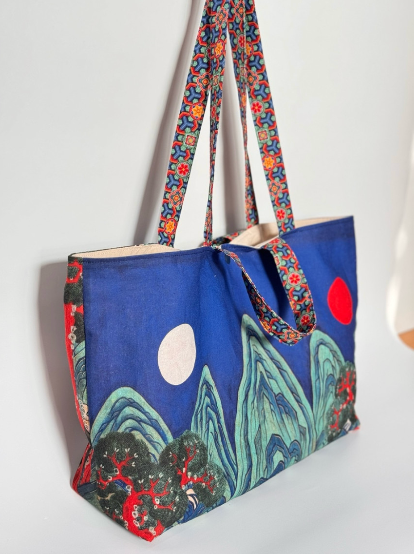 🇰🇷일월오봉도 린넨 숄더백 100%핸드메이드 전통패턴 에코백/Ilwolobongdo Linen Shoulder Bag