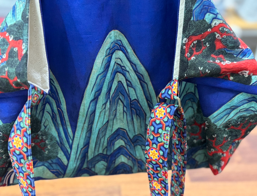 🇰🇷일월오봉도 린넨 숄더백 100%핸드메이드 전통패턴 에코백/Ilwolobongdo Linen Shoulder Bag