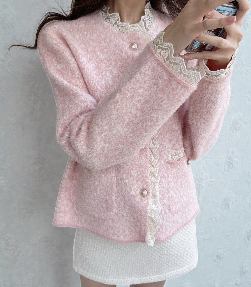 브롱 레이스 금장단추 보카시 앙고라 니트 가디건 Brushed Angora Lace Trim Knit Cardigan