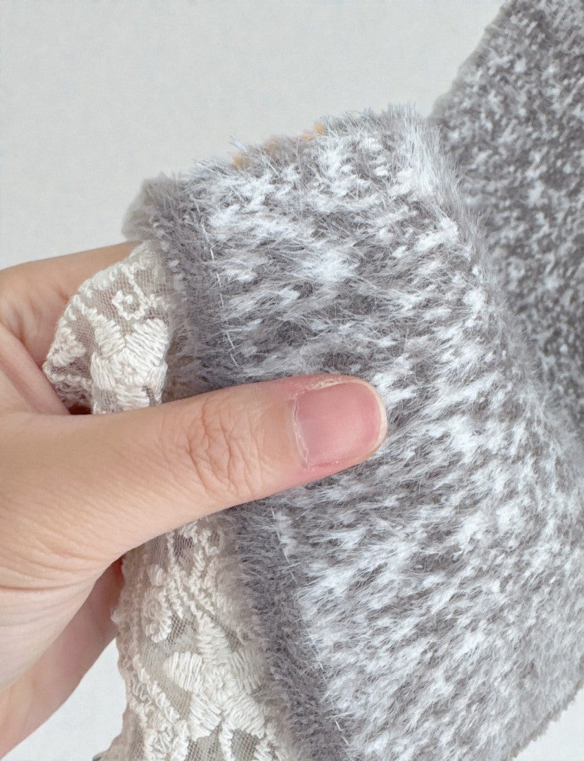 브롱 레이스 금장단추 보카시 앙고라 니트 가디건 Brushed Angora Lace Trim Knit Cardigan