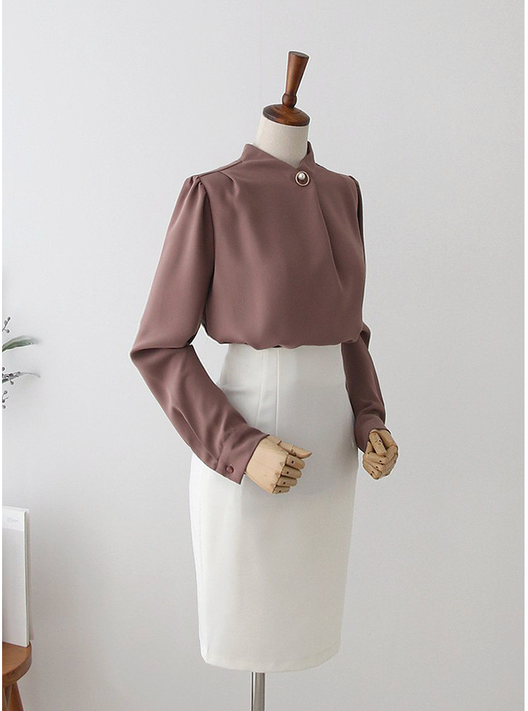 [66까지][메이드101]골드 진주 브로치 하이넥 정장 블라우스 Gold Pearl Brooch High-Neck Blouse