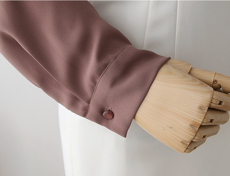 [66까지][메이드101]골드 진주 브로치 하이넥 정장 블라우스 Gold Pearl Brooch High-Neck Blouse