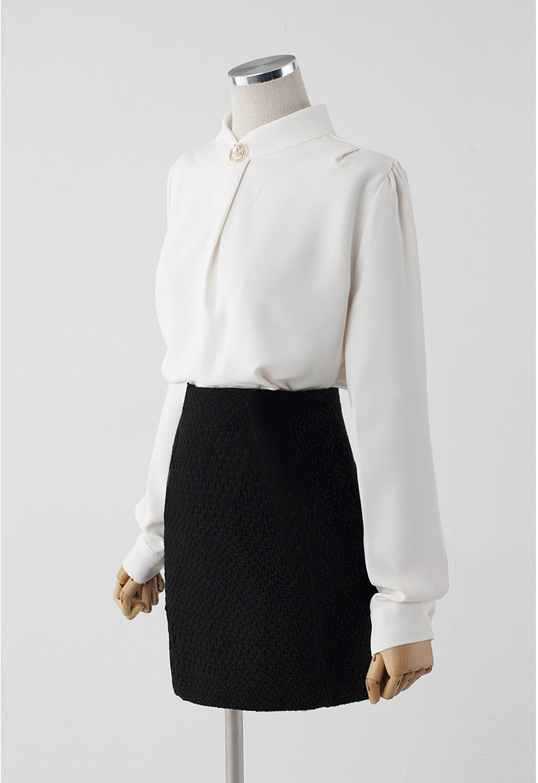 [66까지][메이드101]골드 진주 브로치 하이넥 정장 블라우스 Gold Pearl Brooch High-Neck Blouse