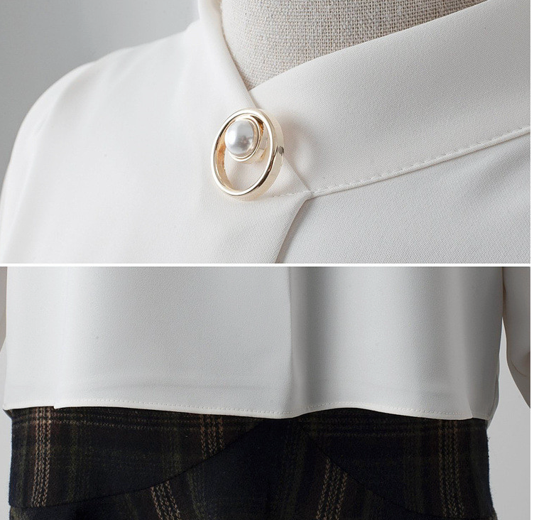 [66까지][메이드101]골드 진주 브로치 하이넥 정장 블라우스 Gold Pearl Brooch High-Neck Blouse