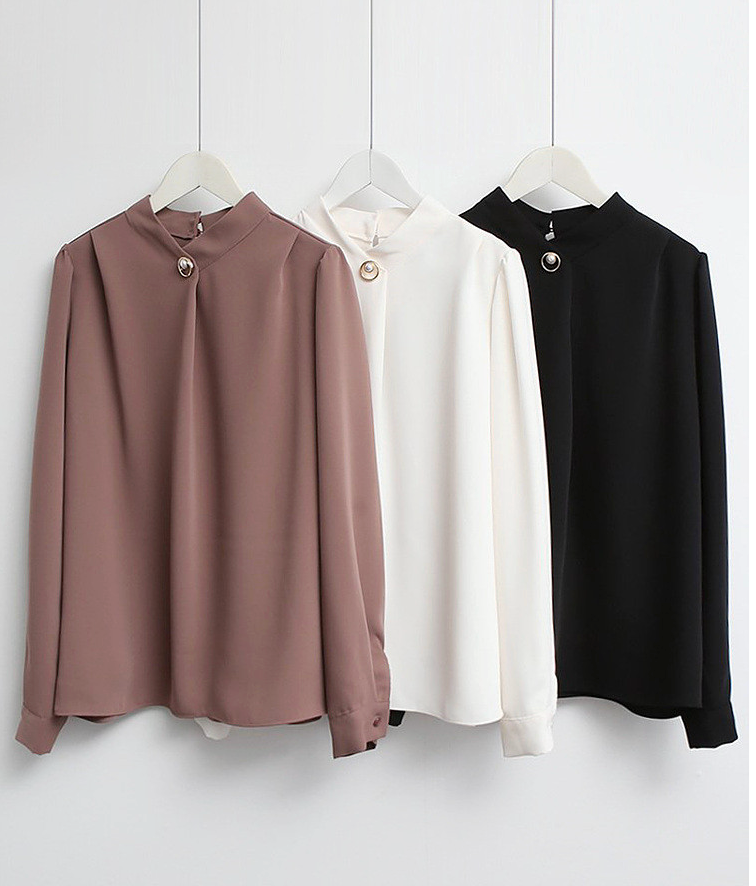 [66까지][메이드101]골드 진주 브로치 하이넥 정장 블라우스 Gold Pearl Brooch High-Neck Blouse