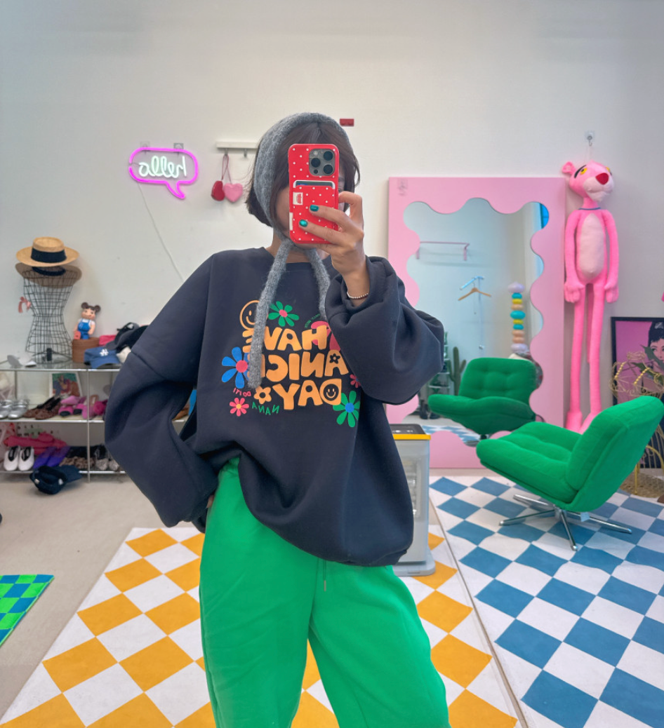 [99가능][메이퍼플]비비드 플라워 기모 맨투맨 / MaplePurple Vivid Flower Fleece Sweatshirt