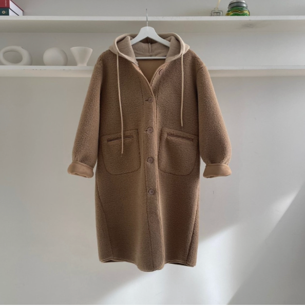 [88까지][숏&롱][시그니처] 초겨울 뽀글이 후드 롱코트 Eco-Fur Bouclé Hooded Long Coat