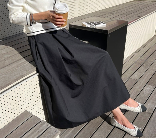 [77까지][이쁘지오] 가을 겨울 롱치마 핀턱 플레어 바스락 롱스커트/Pintuck Flare Long Skirt with Crisp Fabric