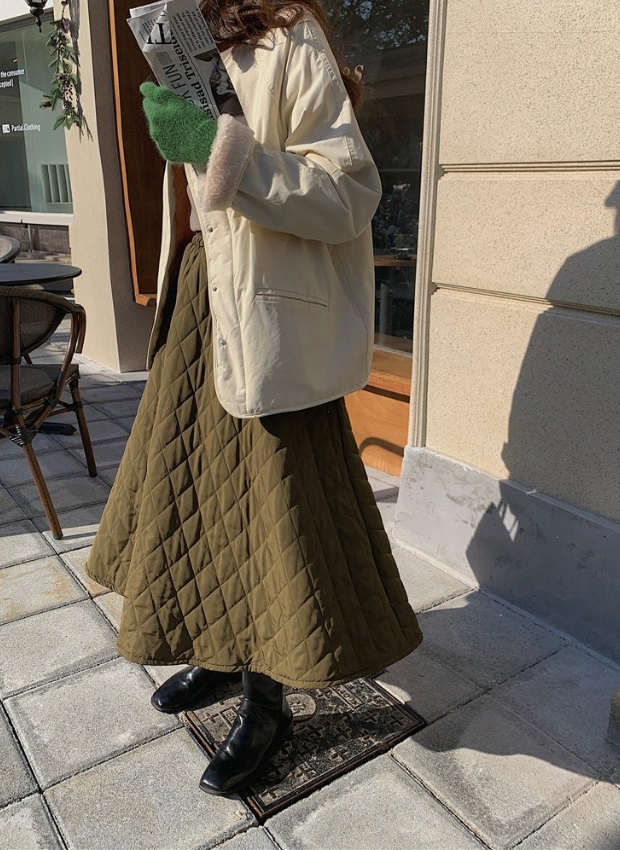 [77까지][이쁘지오]풍성한 퀼팅 누빔 A라인 패딩 플레어 스커트  Winter Quilted A-Line Padded Flare Skirt