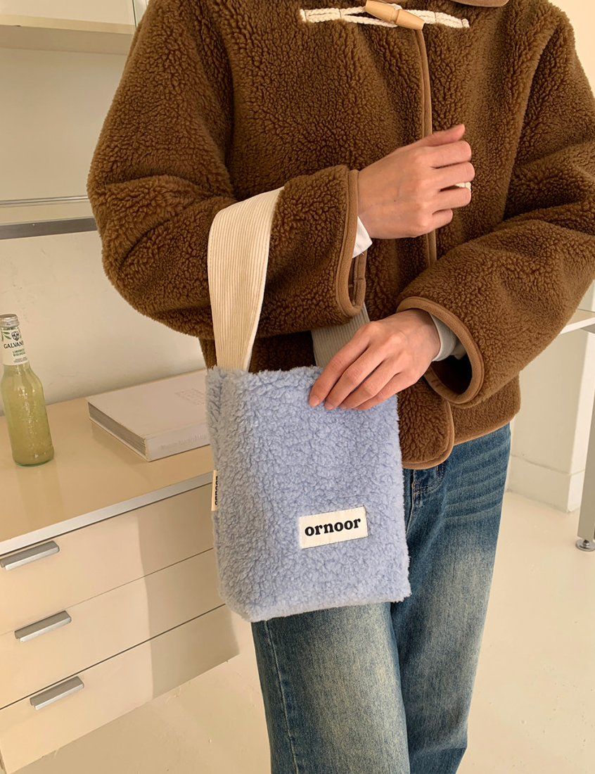 [ornoor] 미니 뽀글이 양털 토트백 · 골덴 손잡이