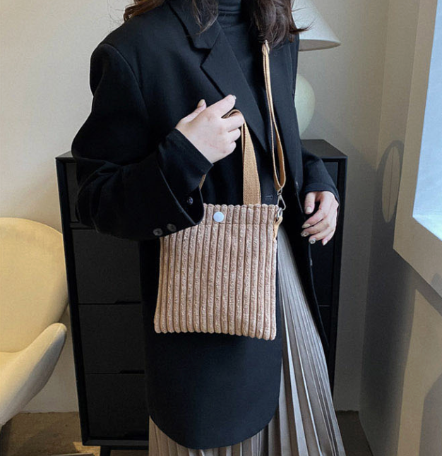 [딸내미 선물 추천] 코듀로이 미니 크로스백 · Corduroy Mini Crossbody Bag