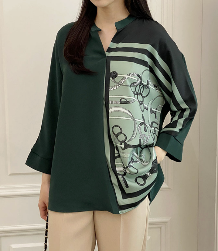 [88반까지][우아모] 엄마 에르메스 무늬 디자인 블라우스  Elegant Chain Pattern Loose Fit Blouse (Made in Korea)