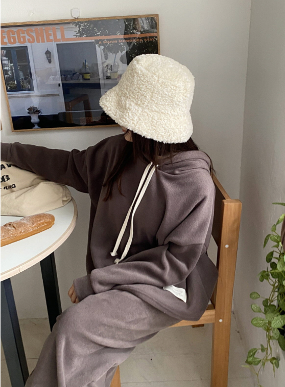 [88가능][삐까삐까]플리스 루즈핏 후드탑 & 와이드 9–10부 팬츠 세트 Seed Fleece Hoodie & Wide Pants Set