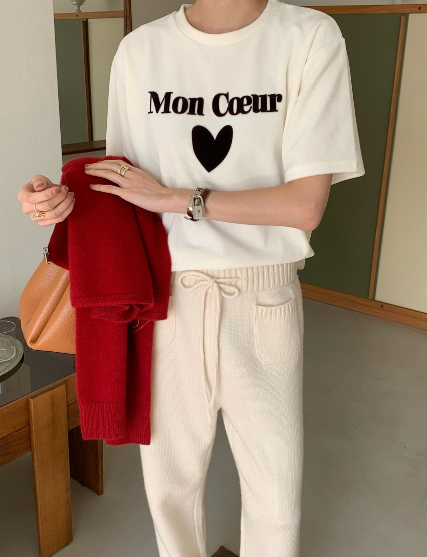 [로우게이지]송치 하트 티셔츠 / 벨벳티셔츠 느낌 / Mon Coeur Pony Hair Heart T-Shirt