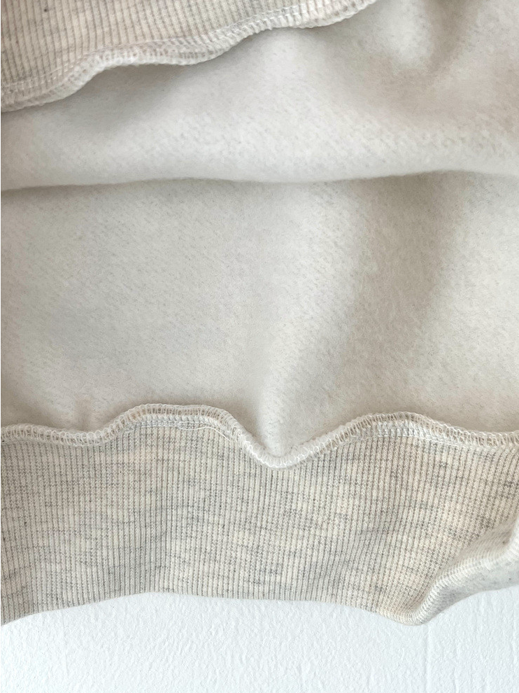 [기모 맨투맨] 부클 자수 캐주얼 양기모 크롭 맨투맨 French Boucle Embroidered Cropped Sweatshirt