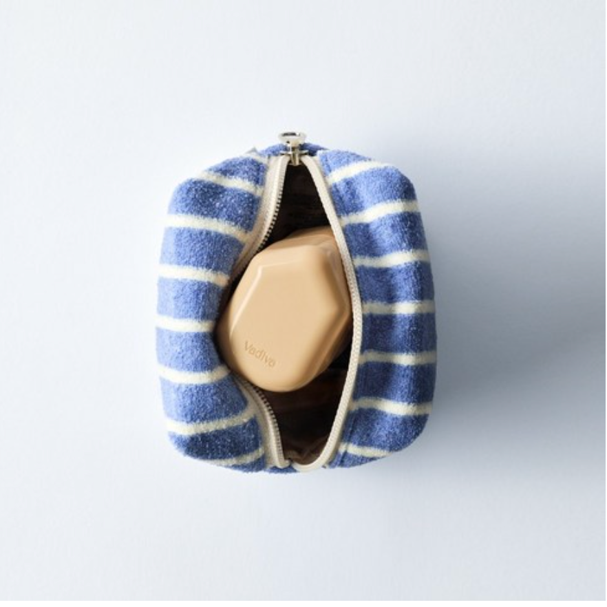 바디바 붙여쓰는 메이크업 스펀지 스티커 5개입 & 베이지 케이스 포함  Vadiva Stick-On Makeup Sponge (5 Sponge Stickers + Beige Case)