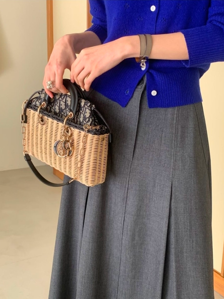 🌼[봄신상 스커트]🌸 로우게이지 봄 티알 플레어 롱스커트 2COL – 차르르 흐르는 우아한 A라인 실루엣 Low Gauge Spring TR Flare Long Skirt