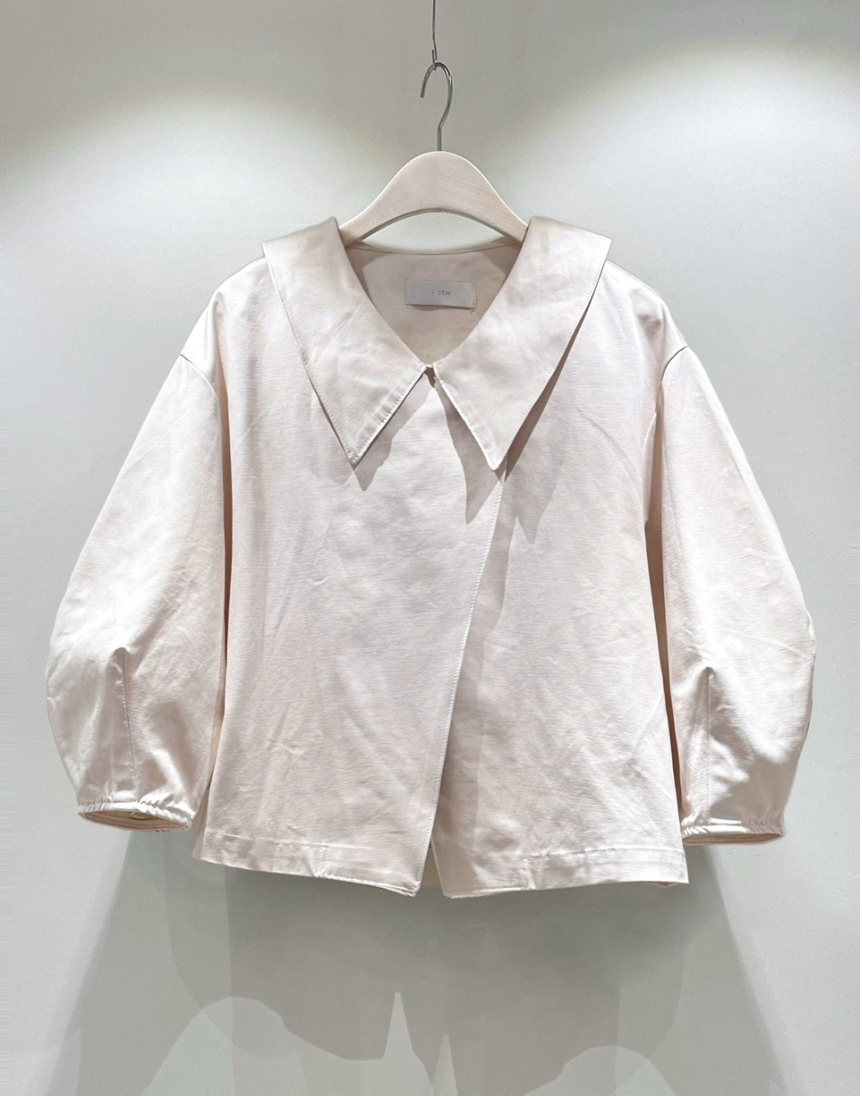 🛍️🌼26SS 볼륨 퍼프 소매 사선 카라 크롭 자켓🌼 – 블라우스형 부티끄 유니크 자켓 / 26SS Volume Puff Sleeve Asymmetrical Collar Cropped Jacket – Boutique Blouse-Style Jacket