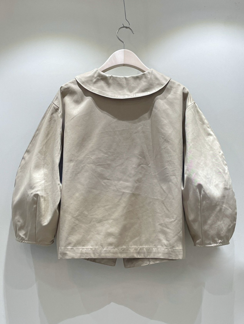 🛍️🌼26SS 볼륨 퍼프 소매 사선 카라 크롭 자켓🌼 – 블라우스형 부티끄 유니크 자켓 / 26SS Volume Puff Sleeve Asymmetrical Collar Cropped Jacket – Boutique Blouse-Style Jacket