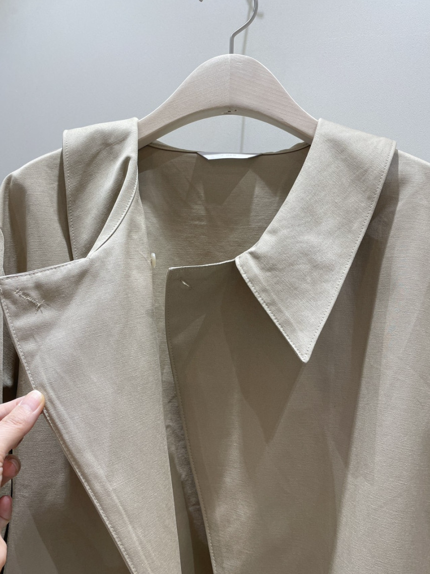 🛍️🌼26SS 볼륨 퍼프 소매 사선 카라 크롭 자켓🌼 – 블라우스형 부티끄 유니크 자켓 / 26SS Volume Puff Sleeve Asymmetrical Collar Cropped Jacket – Boutique Blouse-Style Jacket