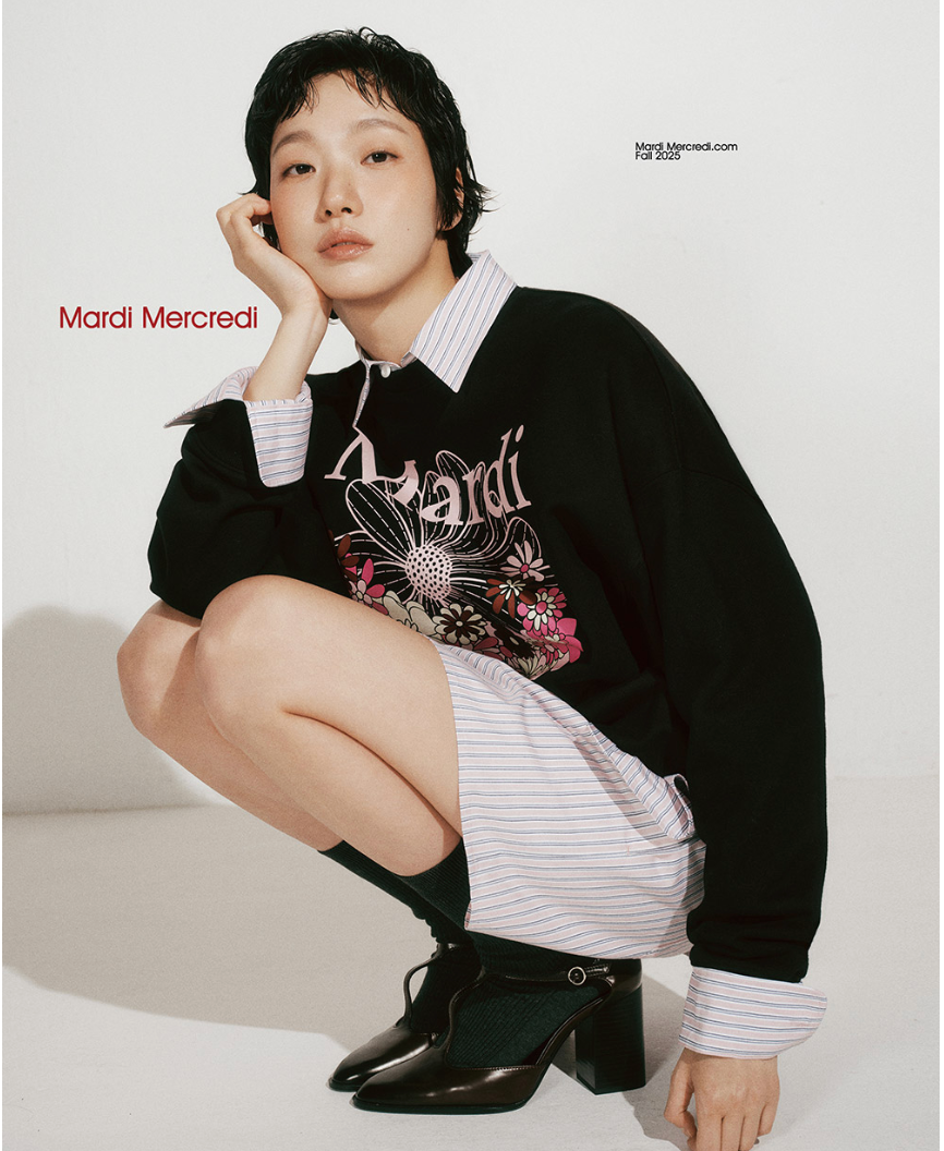 🌺[마르디 메크르디] 🌺 SWEATSHIRT FLOWERMARDI JARDIN_BLACK PALEPINK / Mardi Mercredi Sweatshirt Flowermardi Jardin Black Pale Pink