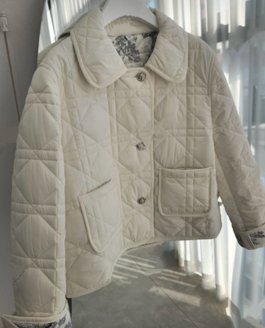 🇫🇷🌸까나쥬 본딩 퀼팅 경량 숏 자켓 🌸– 쿠튀르 감성 안감 / Cannage Bonding Short Jacket – Couture-Inspired Toile Lining