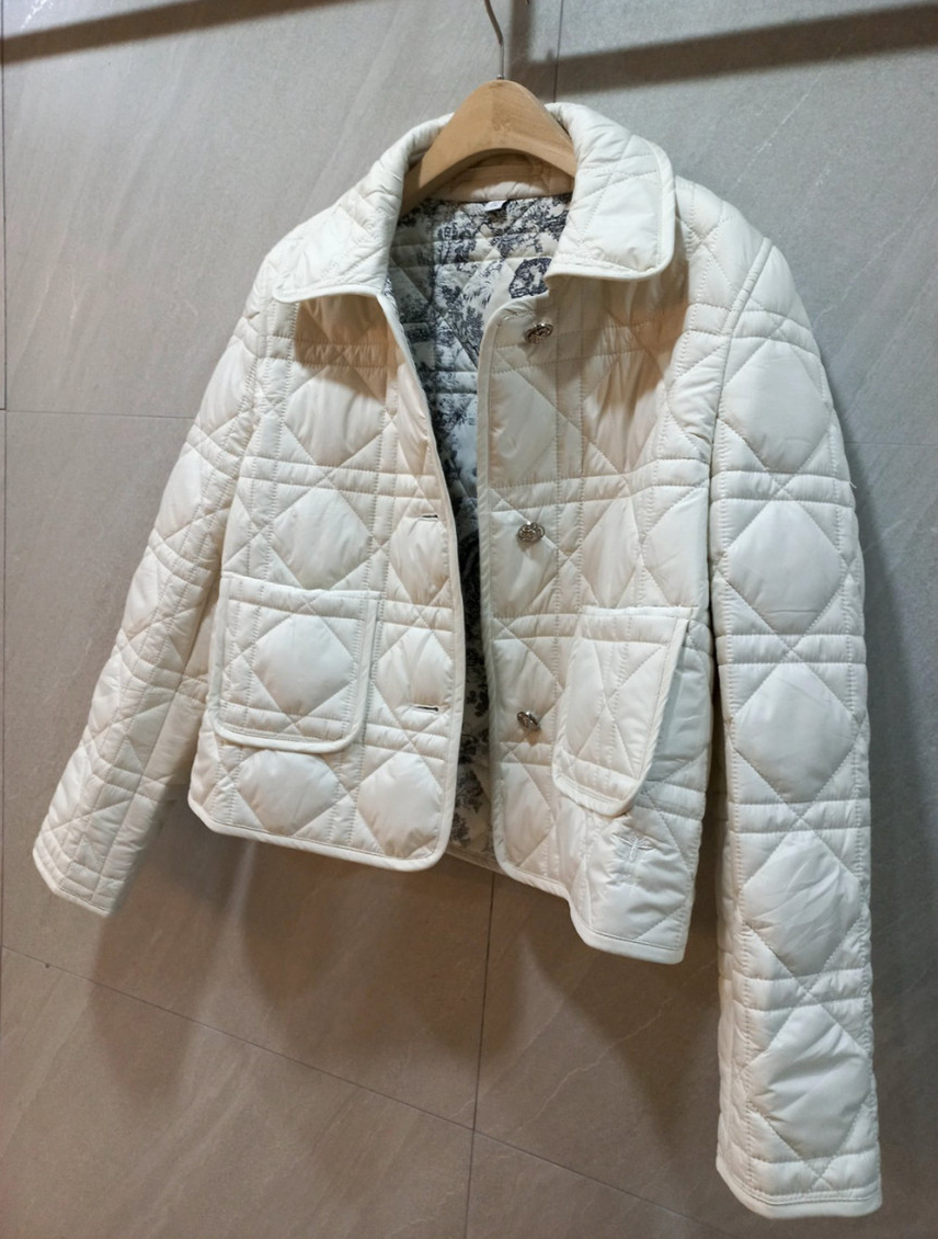 🇫🇷🌸까나쥬 본딩 퀼팅 경량 숏 자켓 🌸– 쿠튀르 감성 안감 / Cannage Bonding Short Jacket – Couture-Inspired Toile Lining