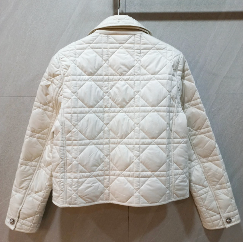 🇫🇷🌸까나쥬 본딩 퀼팅 경량 숏 자켓 🌸– 쿠튀르 감성 안감 / Cannage Bonding Short Jacket – Couture-Inspired Toile Lining