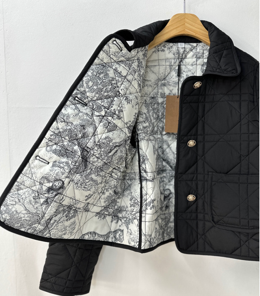 🇫🇷🌸까나쥬 본딩 퀼팅 경량 숏 자켓 🌸– 쿠튀르 감성 안감 / Cannage Bonding Short Jacket – Couture-Inspired Toile Lining