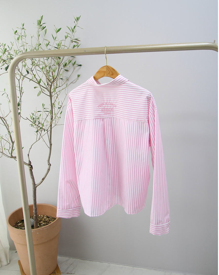 🌸✨ 26봄신상 백자수 포인트 스트라이프 루즈핏 셔츠 ✨🌿 26 Spring Embroidered Stripe Shirt