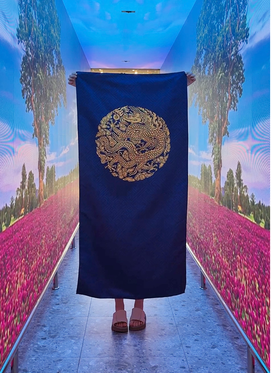 🇰🇷[국립중앙 박물관 뮷즈 No.1 비치타올]🇰🇷 국립중앙박물관 정식 굿즈 곤룡포 & 활옷 비치타월 140×70cm 프리미엄 극세사 Korean National Museum Official Beach Towel Gonryongpo & Hwarot