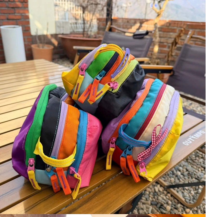 🌈💖 마코마키 스마일 멀티 레이어 지퍼 3단 파우치 💖🌈 NEW 국내제작 방수 파우치 ✨ 알록달록 컬러폭발 💥 여행·데일리 필수템 🧳🎒