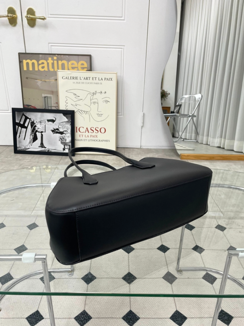 🌳[프리미엄 라인]🌳 ✨🤎 더로우맛 프리미엄 ‘알제’ 새들 레더 숄더백 │ 미니멀 실루엣으로 완성되는 고급미 │ 데일리·세미포멀 올킬 👜✨ The Row-Inspired Alze Saddle Leather Shoulder Bag – Premium Line