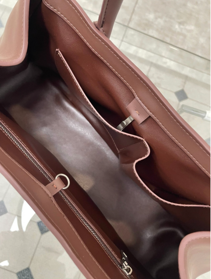 🌳[프리미엄 라인]🌳 ✨🤎 더로우맛 프리미엄 ‘알제’ 새들 레더 숄더백 │ 미니멀 실루엣으로 완성되는 고급미 │ 데일리·세미포멀 올킬 👜✨ The Row-Inspired Alze Saddle Leather Shoulder Bag – Premium Line