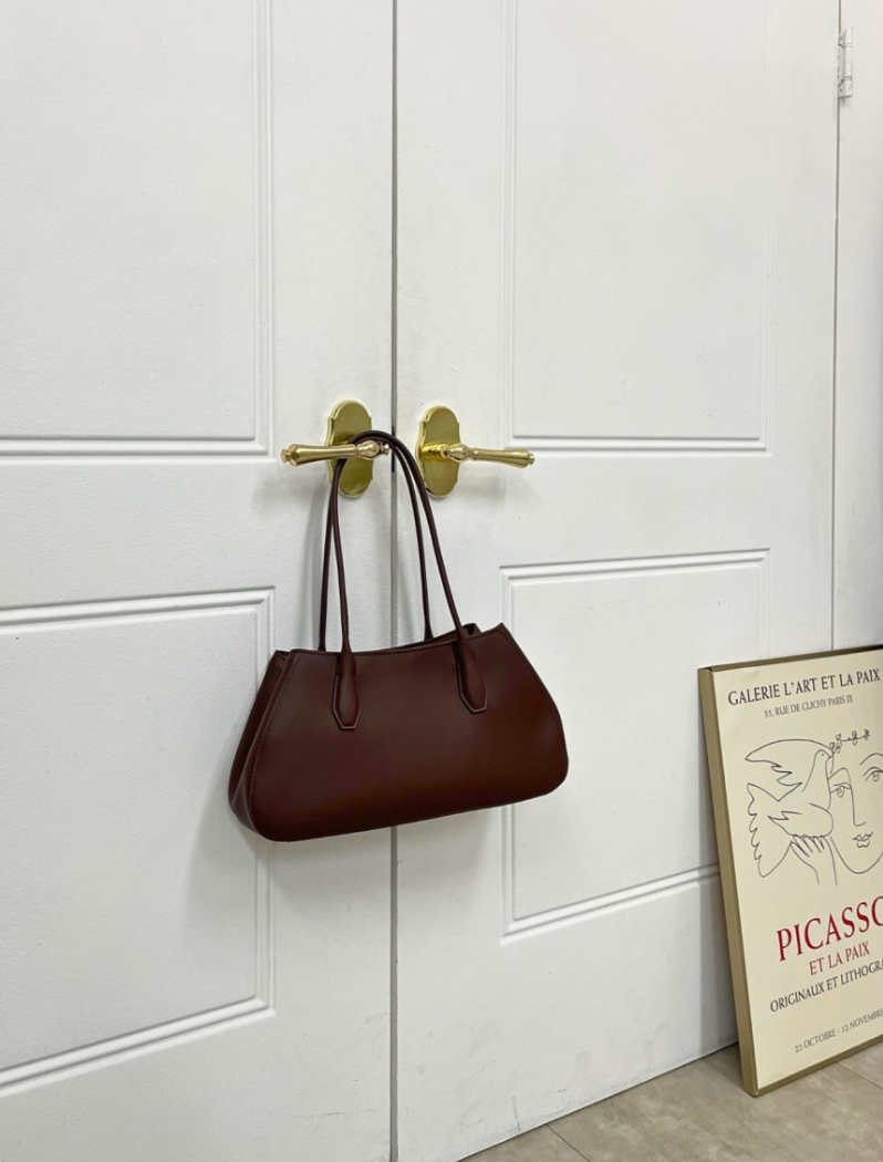 🌳[프리미엄 라인]🌳 ✨🤎 더로우맛 프리미엄 ‘알제’ 새들 레더 숄더백 │ 미니멀 실루엣으로 완성되는 고급미 │ 데일리·세미포멀 올킬 👜✨ The Row-Inspired Alze Saddle Leather Shoulder Bag – Premium Line