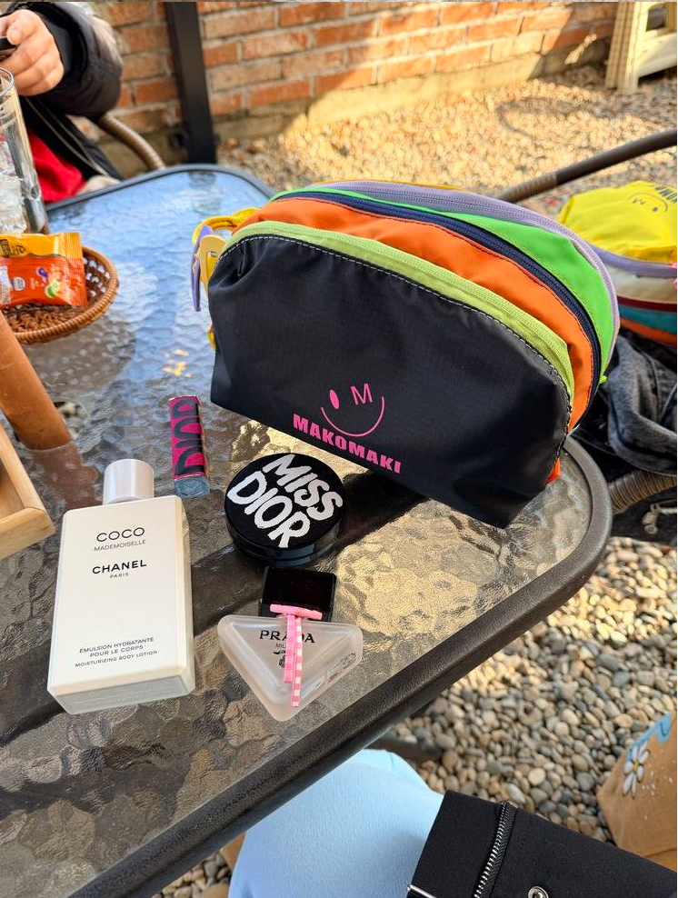 🌈💖 마코마키 스마일 멀티 레이어 지퍼 3단 파우치 💖🌈 NEW 국내제작 방수 파우치 ✨ 알록달록 컬러폭발 💥 여행·데일리 필수템 🧳🎒